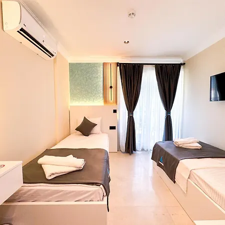 ホテル Akpinar Marin 3*