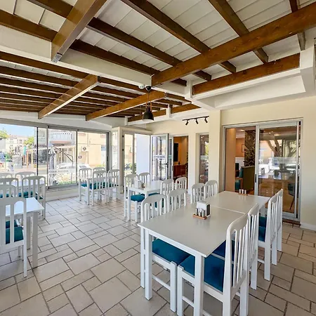 Hotel Akpinar Marin Cesme