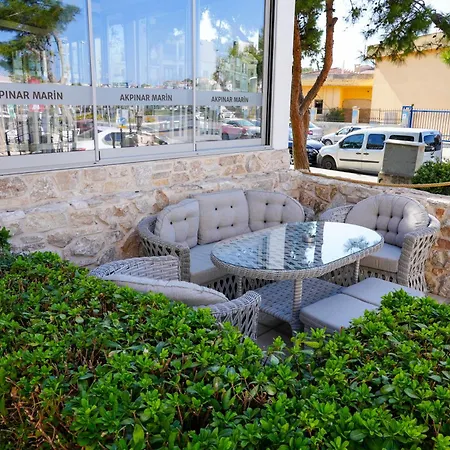 Akpinar Marin فندق