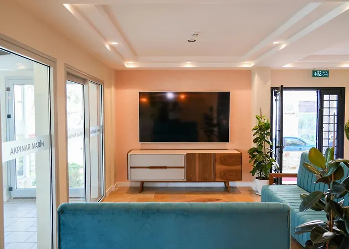 Akpinar Marin מלון 3*