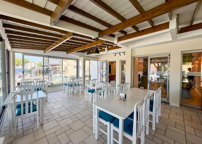 מלון Akpinar Marin Çeşme